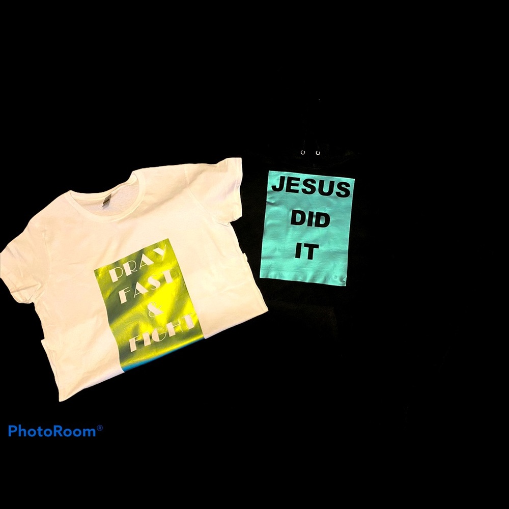 T-shirt and hoodie